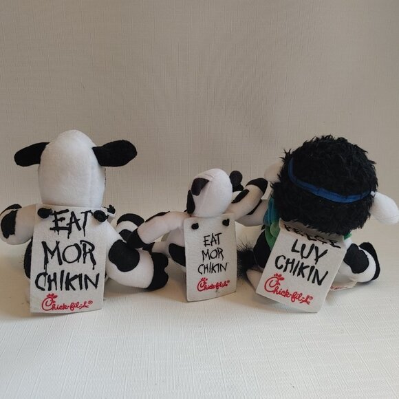 RETRO 2002 Chick-Fil-A Protest Cow Plushies Set of 3 - Picture 3 of 6